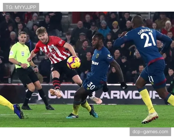 西汉姆联进攻火力全面升级，新赛季表现值得期待